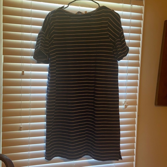 Dress - Picture 1 of 3